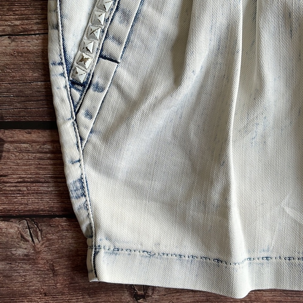 GUESS | Y2K acid wash bleached denim mini skirt - Picture 4 of 10